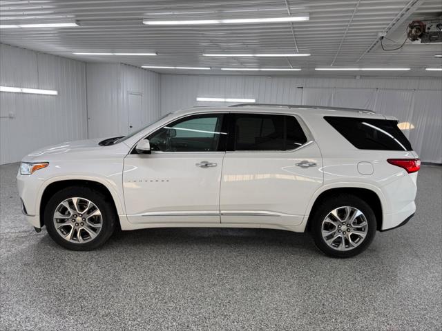 2021 Chevrolet Traverse AWD Premier 2021 Chevrolet Traverse AWD Premier