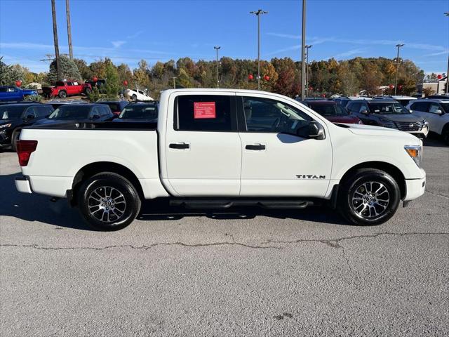 2024 Nissan TITAN Crew Cab SV 4x4 2024 Nissan TITAN Crew Cab SV 4x4
