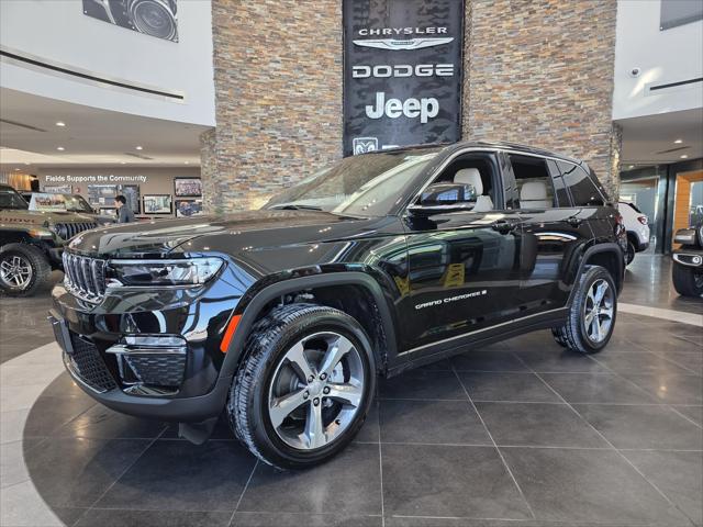 2025 Jeep Grand Cherokee Limited 4x4 2025 Jeep Grand Cherokee Limited 4x4