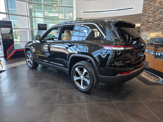 2025 Jeep Grand Cherokee Limited 4x4 2025 Jeep Grand Cherokee Limited 4x4