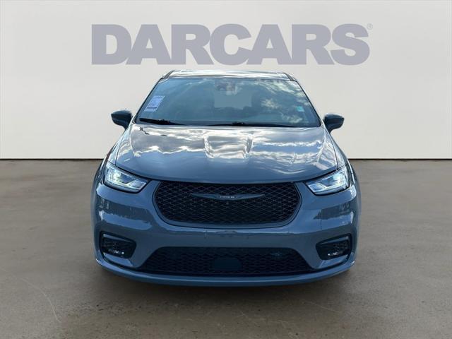 2022 Chrysler Pacifica Hybrid Limited