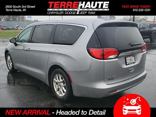 2017 Chrysler Pacifica Touring 2017 Chrysler Pacifica Touring