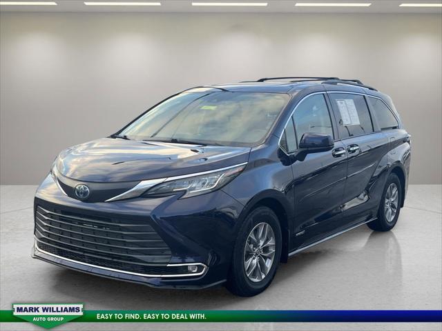 2021 Toyota Sienna XLE 2021 Toyota Sienna XLE