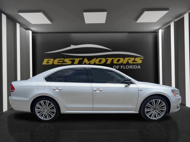 2015 Volkswagen Passat 1.8T Sport