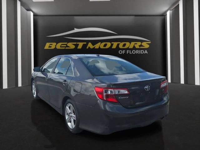 2013 Toyota Camry SE