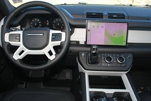 2025 Land Rover Defender 130 P400 S
