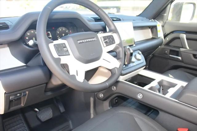 2025 Land Rover Defender 130 P400 S