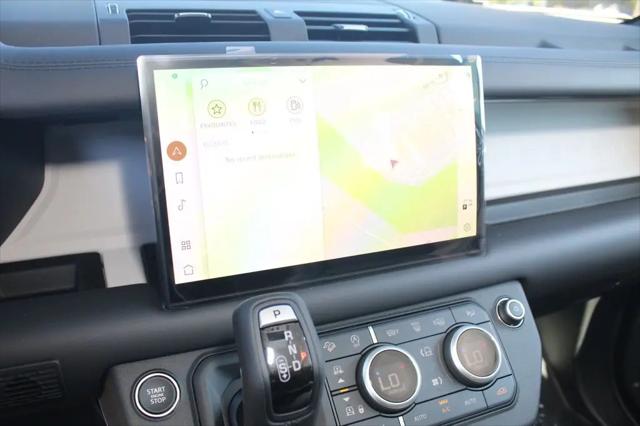 2025 Land Rover Defender 130 P400 S