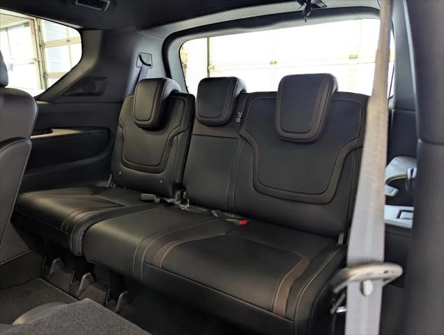 2025 Nissan Armada SL 4WD