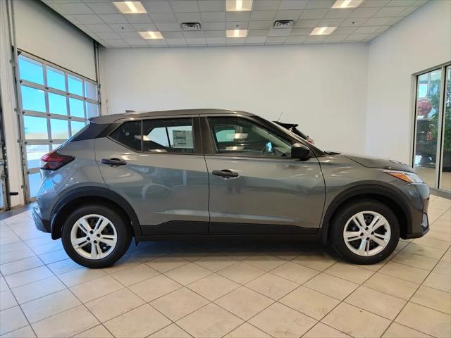 2025 Nissan Kicks S