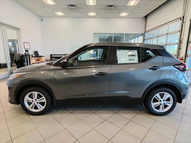 2025 Nissan Kicks S