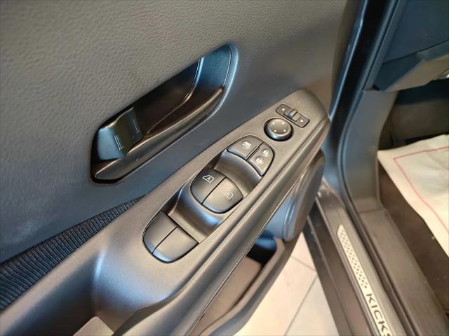 2025 Nissan Kicks S