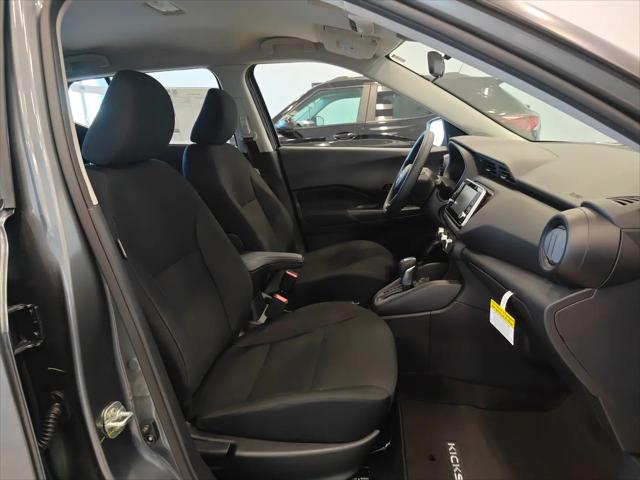 2025 Nissan Kicks S