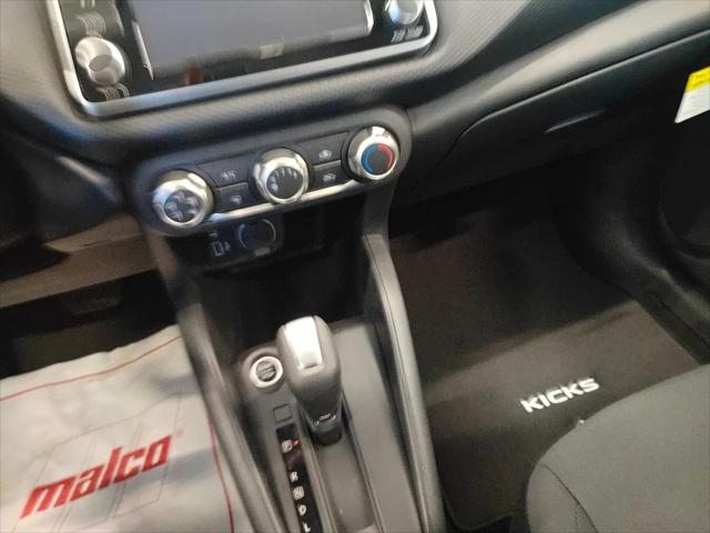 2025 Nissan Kicks S