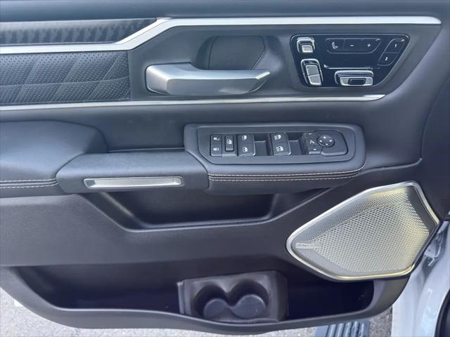 2026 Ram 1500 Tungsten Crew Cab 4x4 5'7" Box