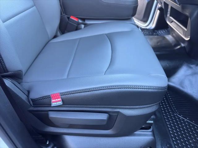 2026 Ram 3500 Tradesman Crew Cab 4x4 8' Box