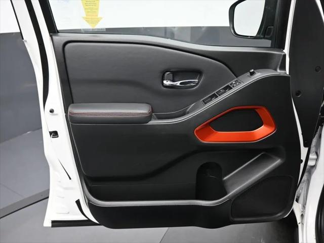 2022 Nissan Frontier Crew Cab PRO-4X 4x4