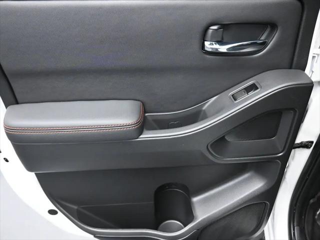 2022 Nissan Frontier Crew Cab PRO-4X 4x4
