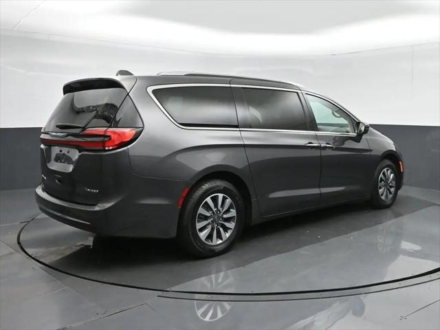 2021 Chrysler Pacifica Hybrid Touring L