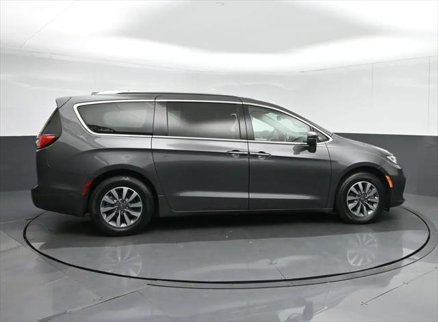 2021 Chrysler Pacifica Hybrid Touring L