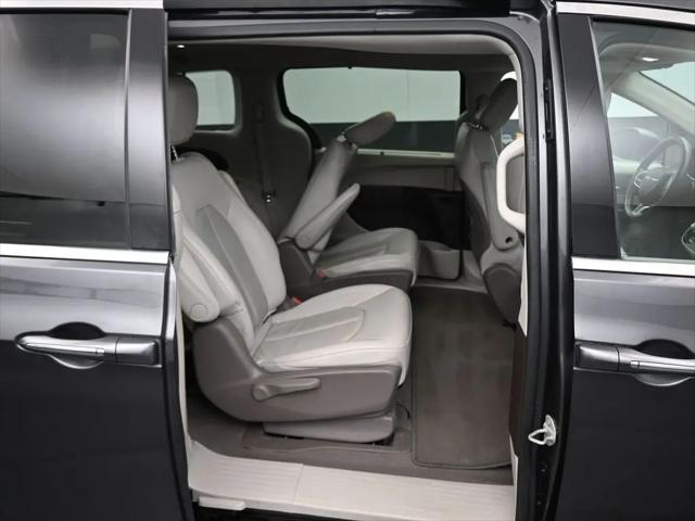 2021 Chrysler Pacifica Hybrid Touring L