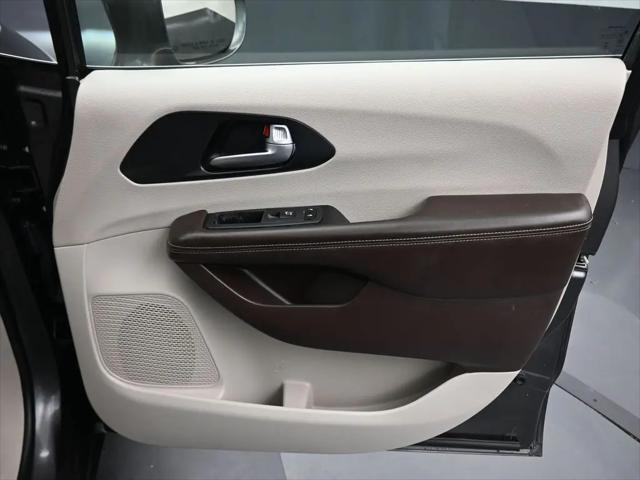 2021 Chrysler Pacifica Hybrid Touring L