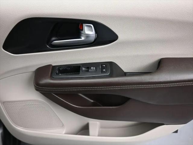 2021 Chrysler Pacifica Hybrid Touring L
