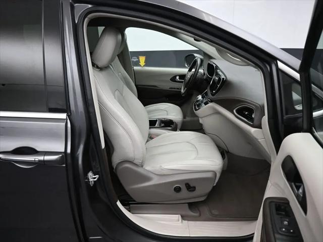 2021 Chrysler Pacifica Hybrid Touring L