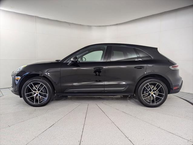 2025 Porsche Macan Unknown