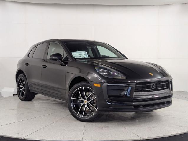 2025 Porsche Macan Unknown
