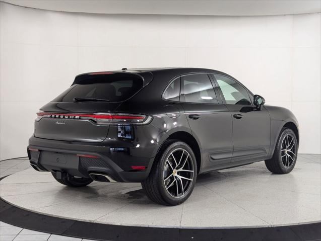 2025 Porsche Macan Unknown