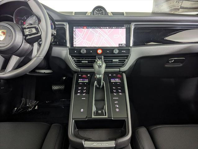2025 Porsche Macan Unknown