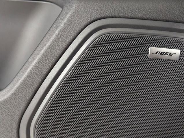 2026 Porsche Macan Unknown