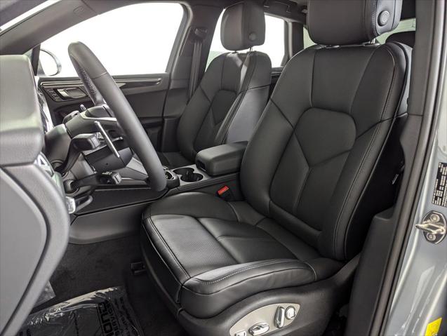 2026 Porsche Macan Unknown