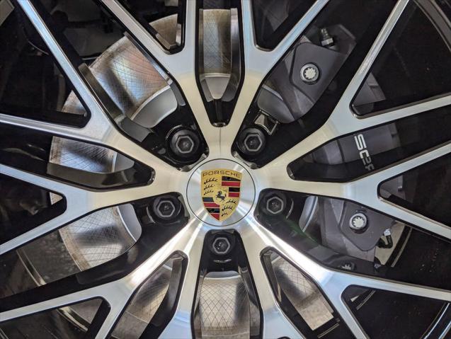 2026 Porsche Macan Unknown