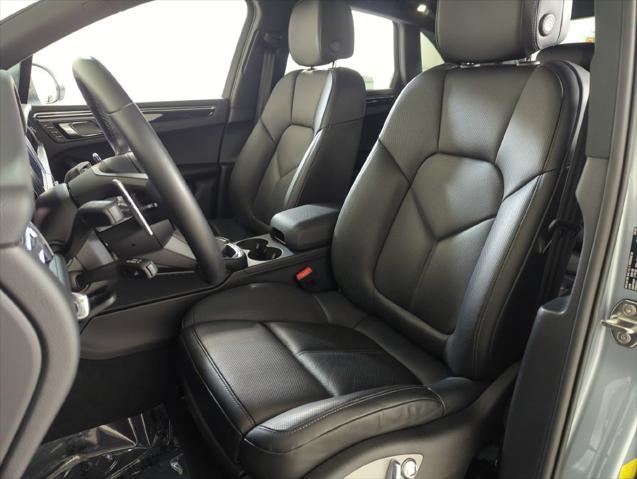 2026 Porsche Macan Unknown