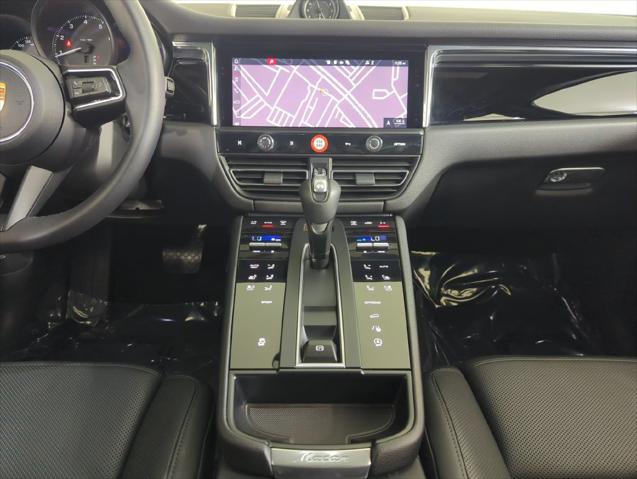 2026 Porsche Macan Unknown