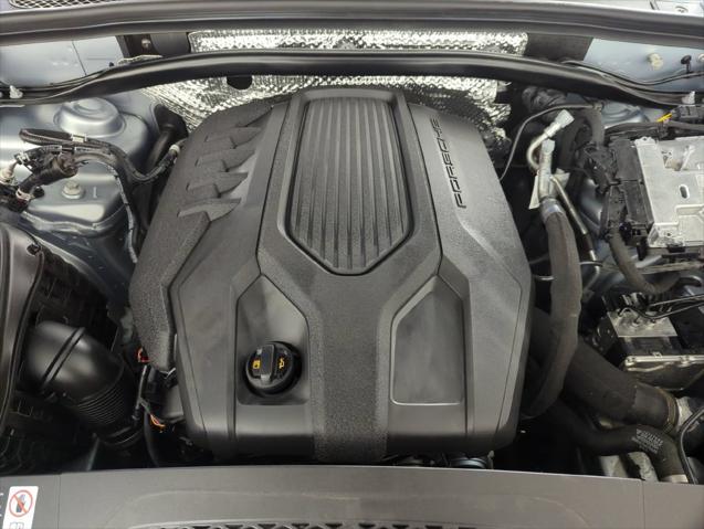 2026 Porsche Macan Unknown