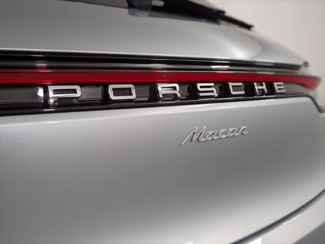 2026 Porsche Macan Unknown