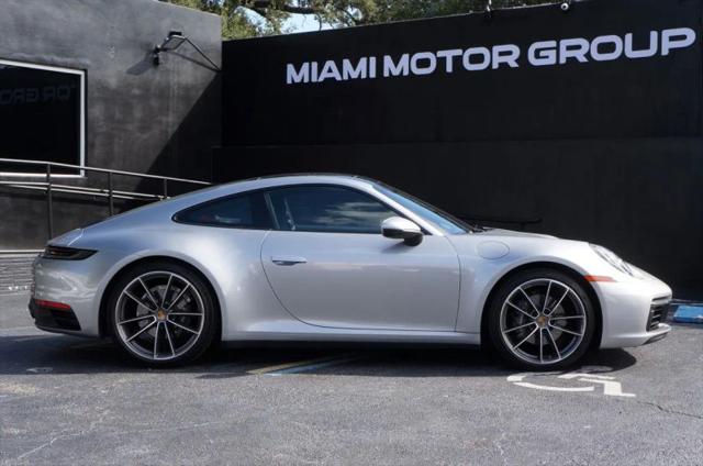 2022 Porsche 911 Carrera 4