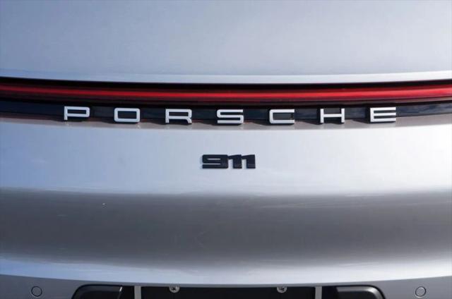 2022 Porsche 911 Carrera 4