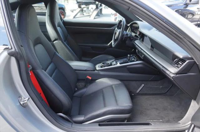 2022 Porsche 911 Carrera 4