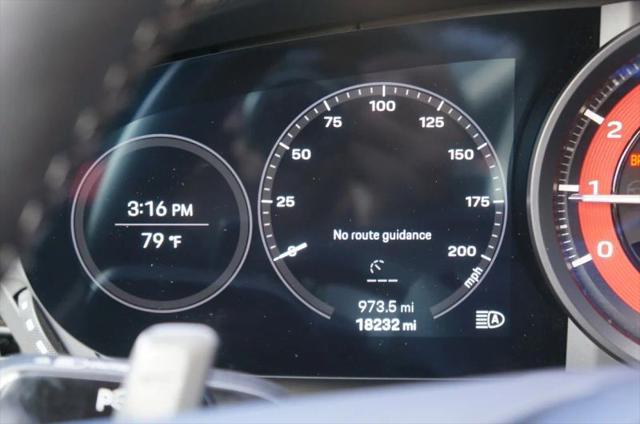 2022 Porsche 911 Carrera 4