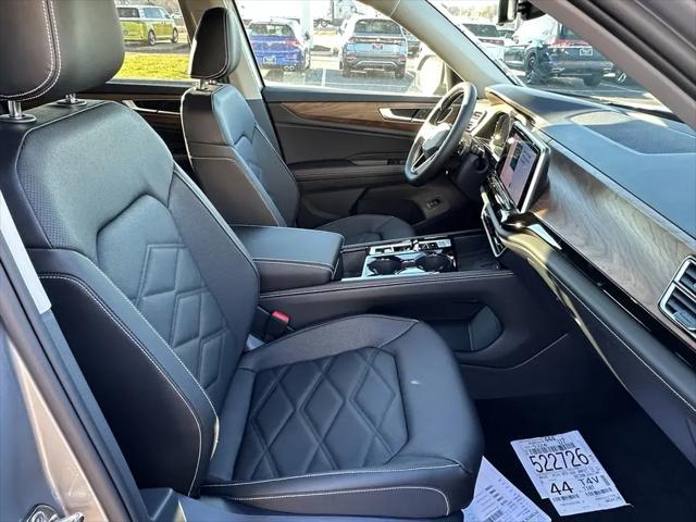 2026 Volkswagen Atlas SE with Technology
