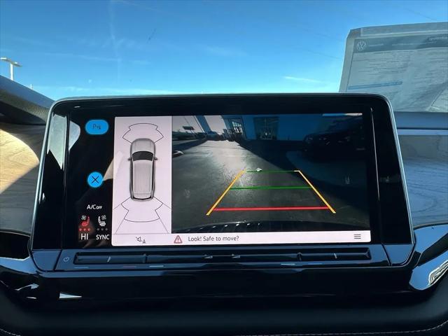 2026 Volkswagen Atlas SE with Technology