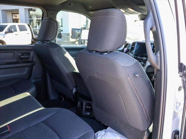 2026 Ram 2500 Black Express Crew Cab 4x4 6'4" Box