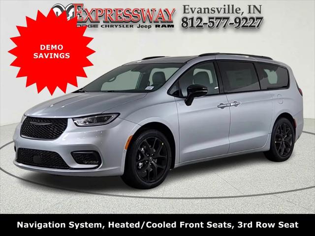 2026 Chrysler Pacifica Limited for sale in Evansville, IN