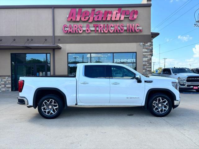 2025 GMC Sierra 1500 2WD Crew Cab Short Box SLT