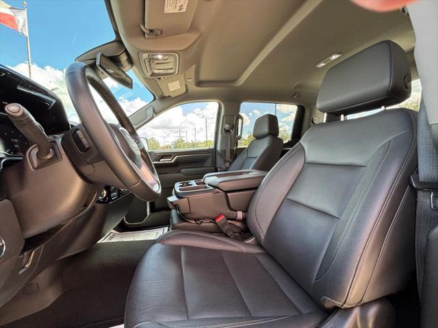 2025 GMC Sierra 1500 2WD Crew Cab Short Box SLT