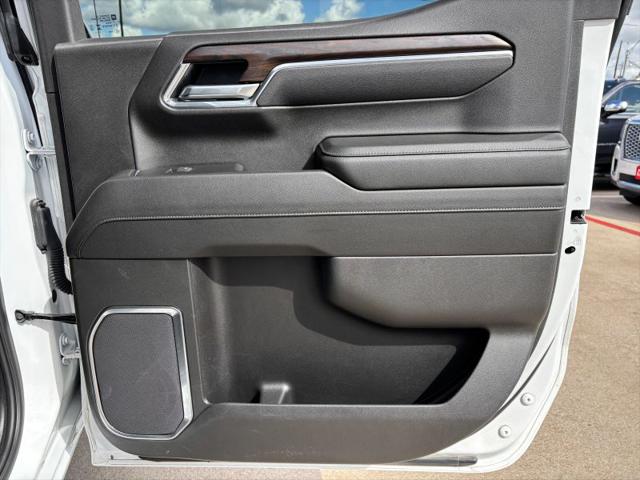 2025 GMC Sierra 1500 2WD Crew Cab Short Box SLT